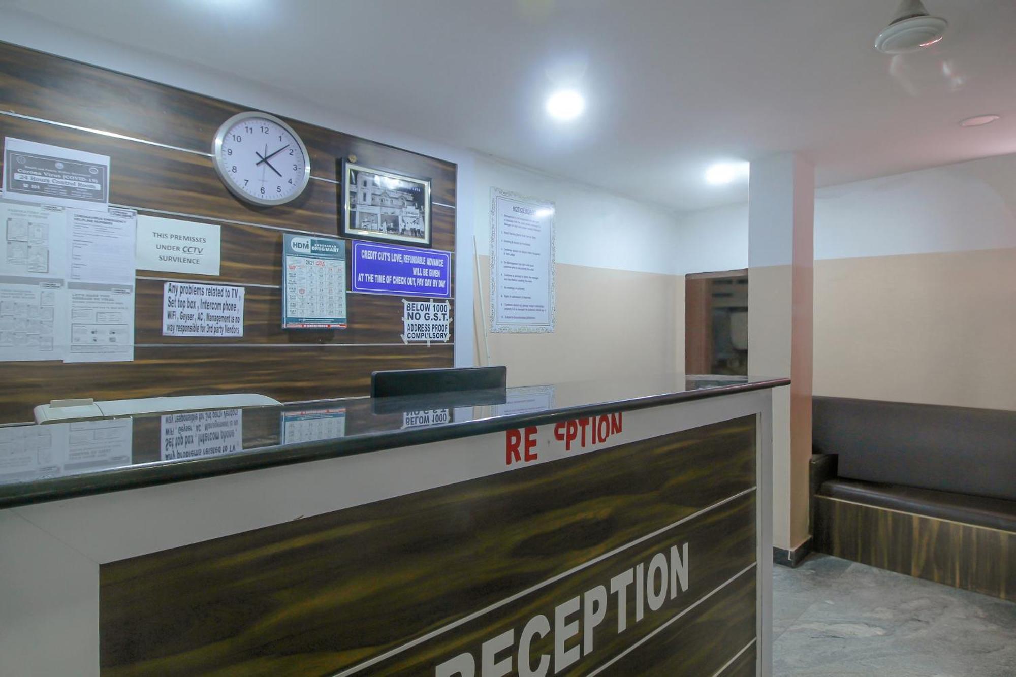 Spot On 81775 Mohit Gokul Lodge New Luxury Room'S Near Secunderabad Railway Station Lālāguda Esterno foto